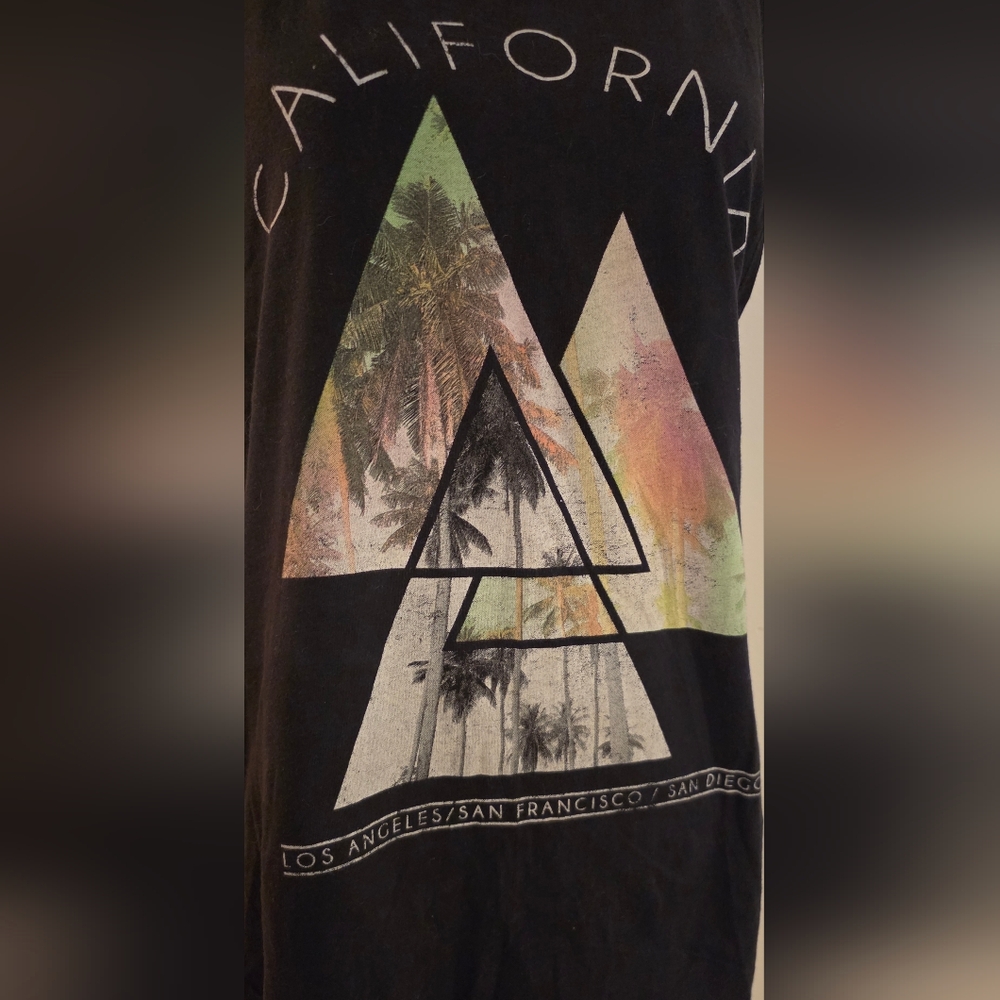 One Clothing Los Angeles Black‎ Graphic Muscle Tank Tee w/Cali Print (Size M) - Picture 3 of 11